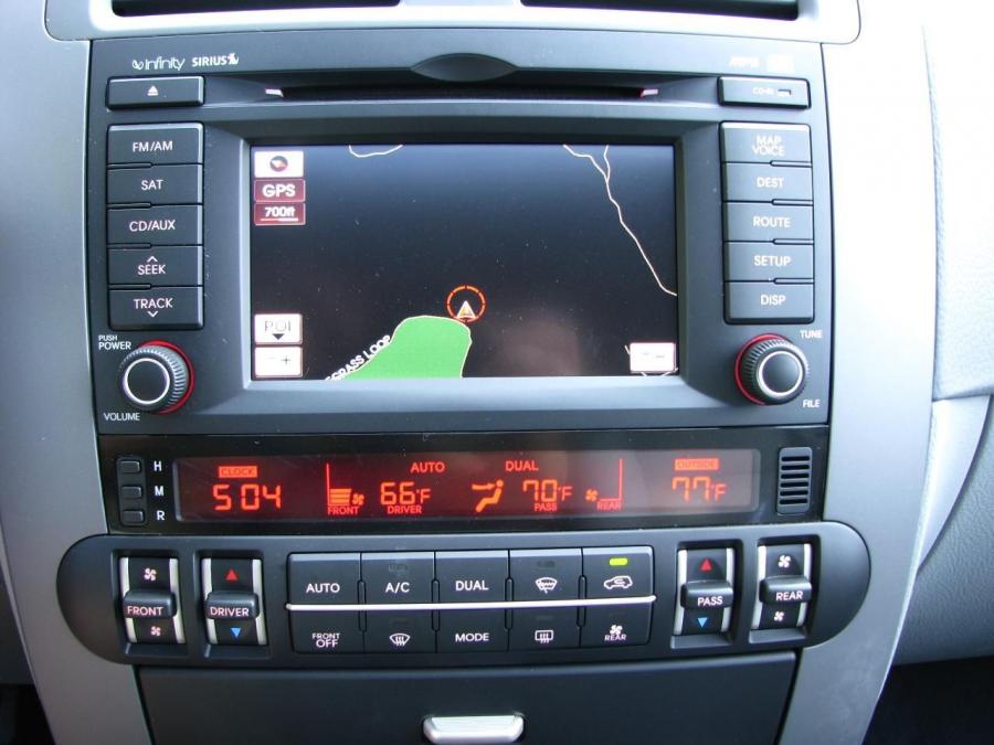  Kia Borrego 2009 года  (фото 22 из 345)